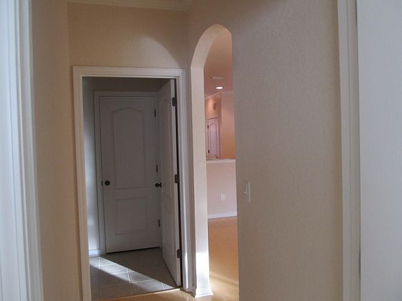 2nd image of 125 Bayberry Cir Unit 1706