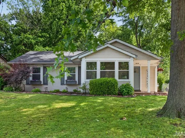 9954 Clearwater Dr, Saint Louis, MO 63123
