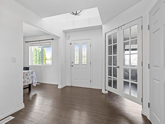 3rd image of 1542 12th St