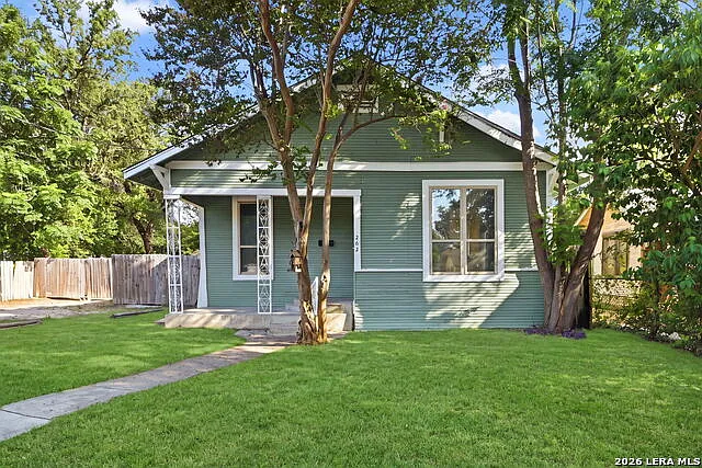 262 E Southcross Blvd