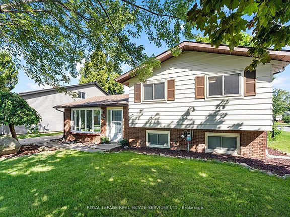 3rd image of 272 Taylor Rd