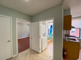 1414 Snyder Ave, Philadelphia, PA