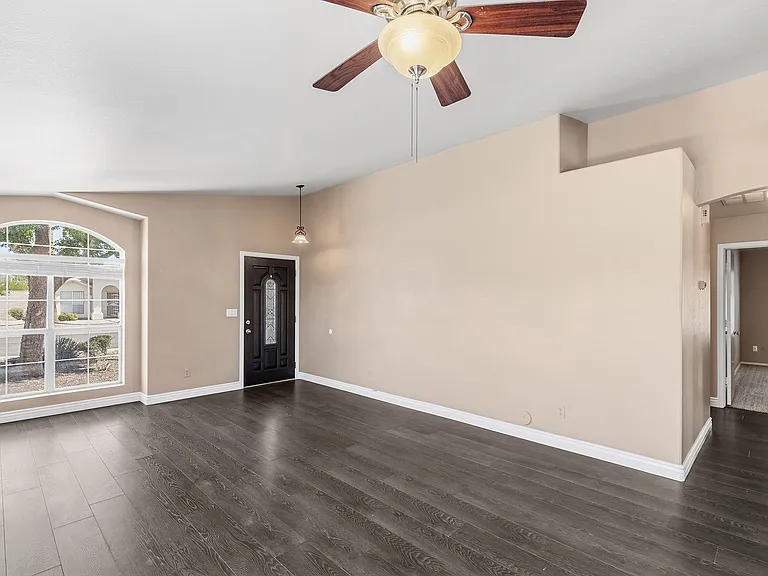 11820 S 45th St — Photo 13