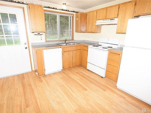 4th image of 12712 126th Avenue Ct E