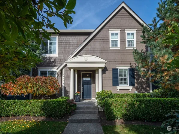 3902 W Briarcliff Lane, Seattle, WA 98199