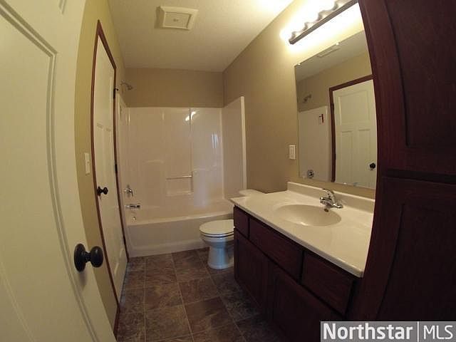 2nd image of 309 11th Avenue Ct SE