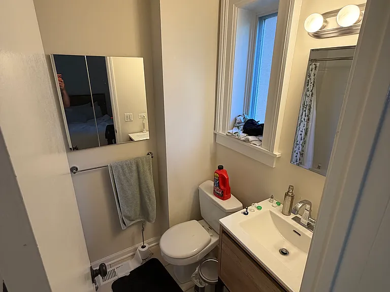 1710 N Fern Ct #1 — Photo 4