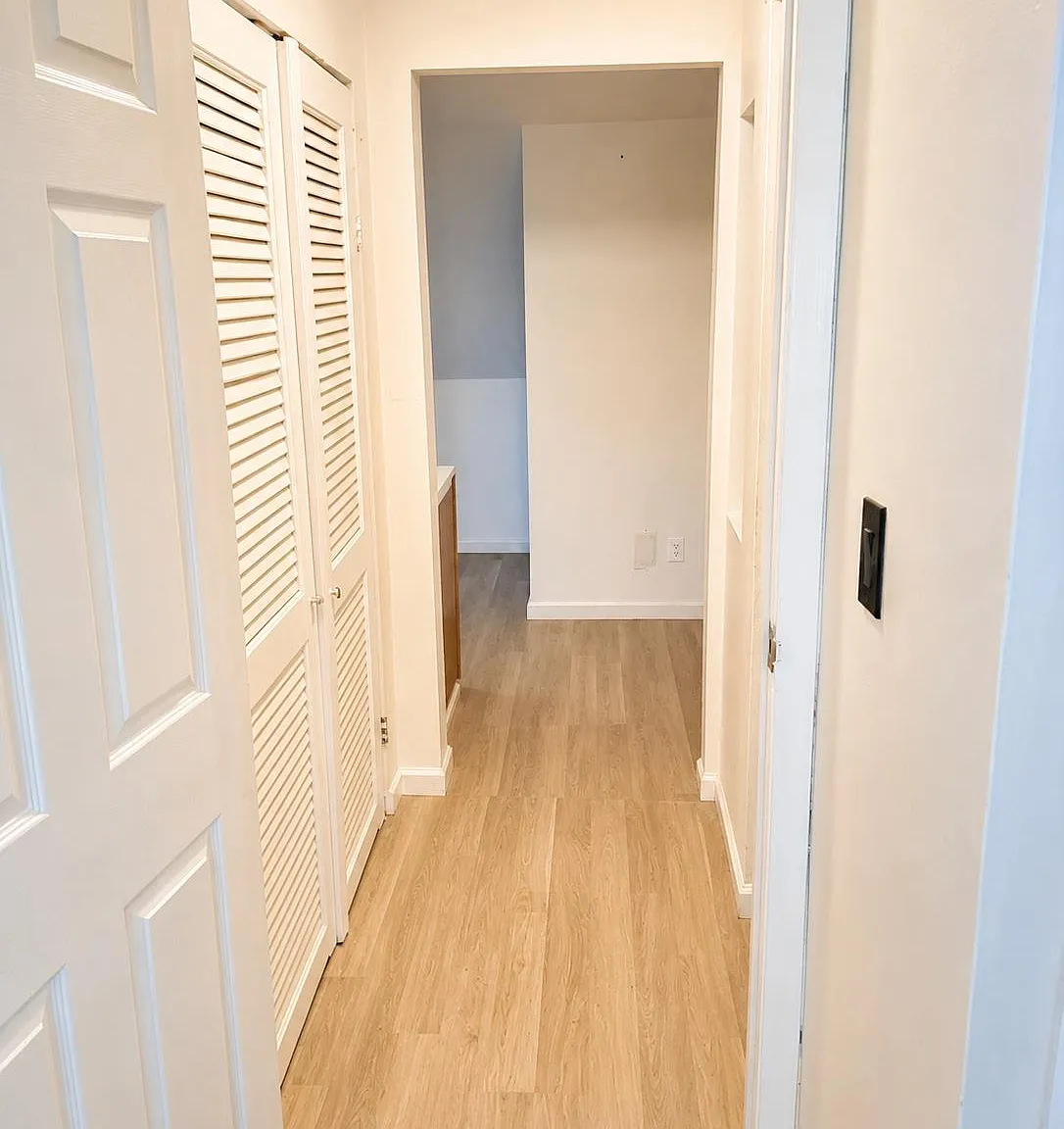 1 bed, 1.0 bath, 900 sqft, $2,300 — Photo 3