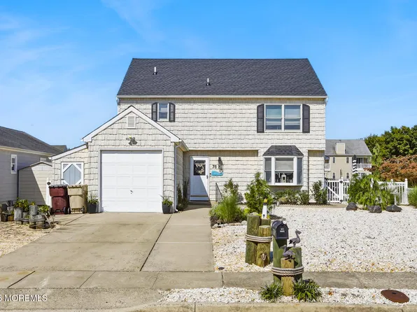 78 Top Sail Court, Bayville, NJ 08721