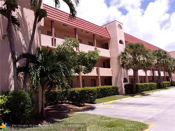 3rd image of 2701 Sunrise Lakes Dr E APT 306