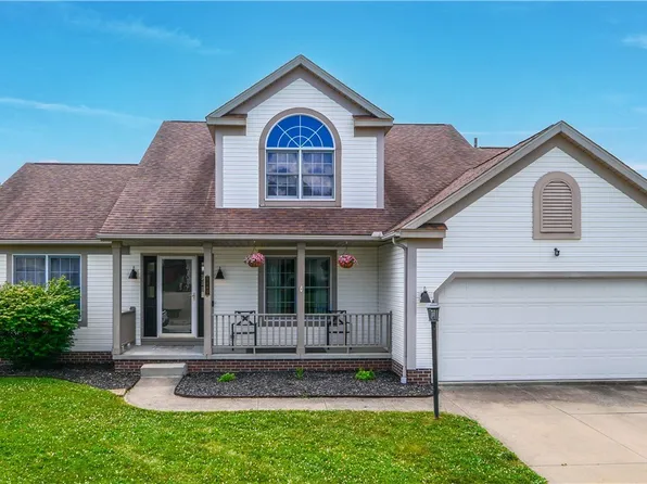 3180 Pine Hollow Dr, Ravenna, OH 44266
