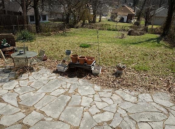 3rd image of 3018 Capehart Dr