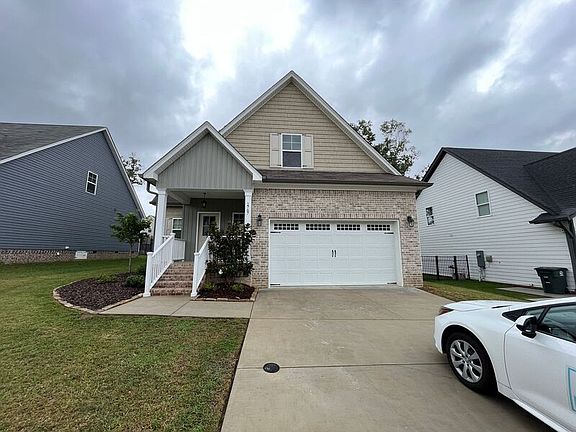 2nd image of 1767 Oakvale Dr