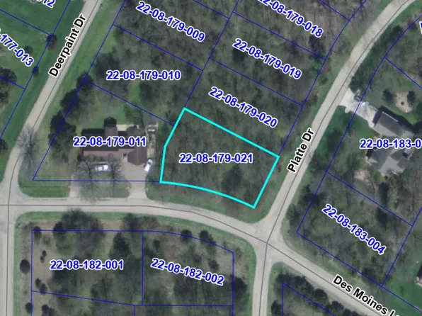 301 Platte Dr, Dixon, IL 61021