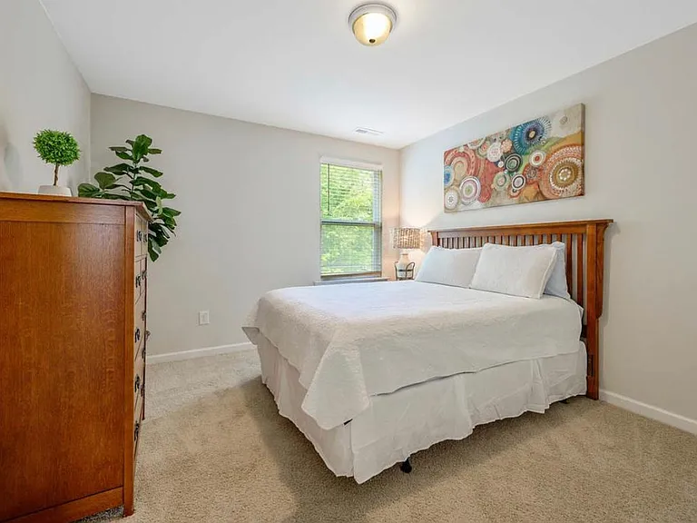 155 Rossell Park Cir — Photo 32