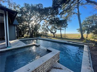 132 Point Lane St, Simons, GA 31522