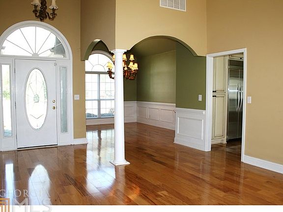 4th image of 100 Oakwood Lakes Dr