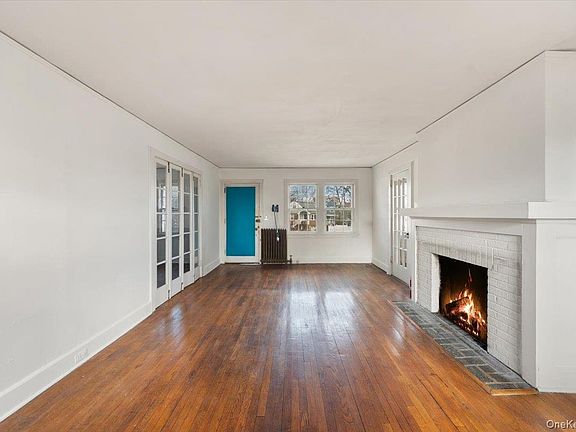 4th image of 310 W 263rd Street