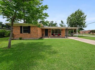 2040 Bowie Dr, Corsicana, TX 75110
