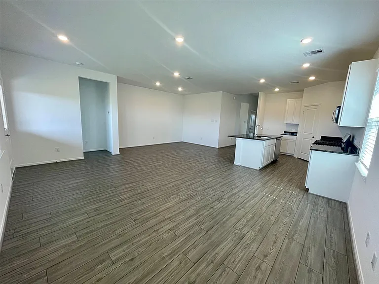21934 Longhorn Ridge Dr — Photo 11