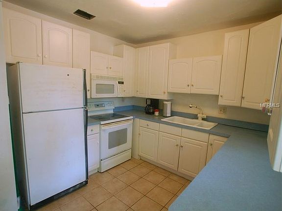 4th image of 1647 Santa Anna Dr