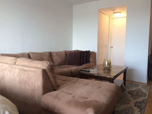 Rented by Fischer Group Realty, LLC | media 12