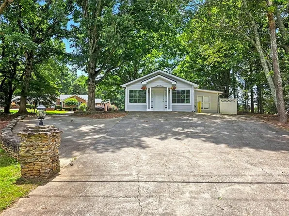 6339B Gaines Ferry Rd, Flowery Branch, GA 30542