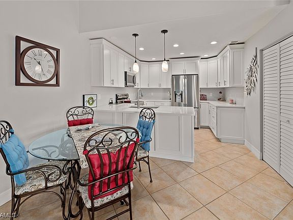 3rd image of 17340 Birchwood Ln