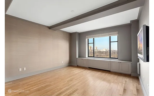 Rented by Douglas Elliman | media 18