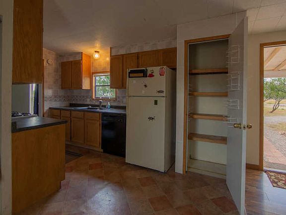 4th image of 4320 S Santa Lucia Ave