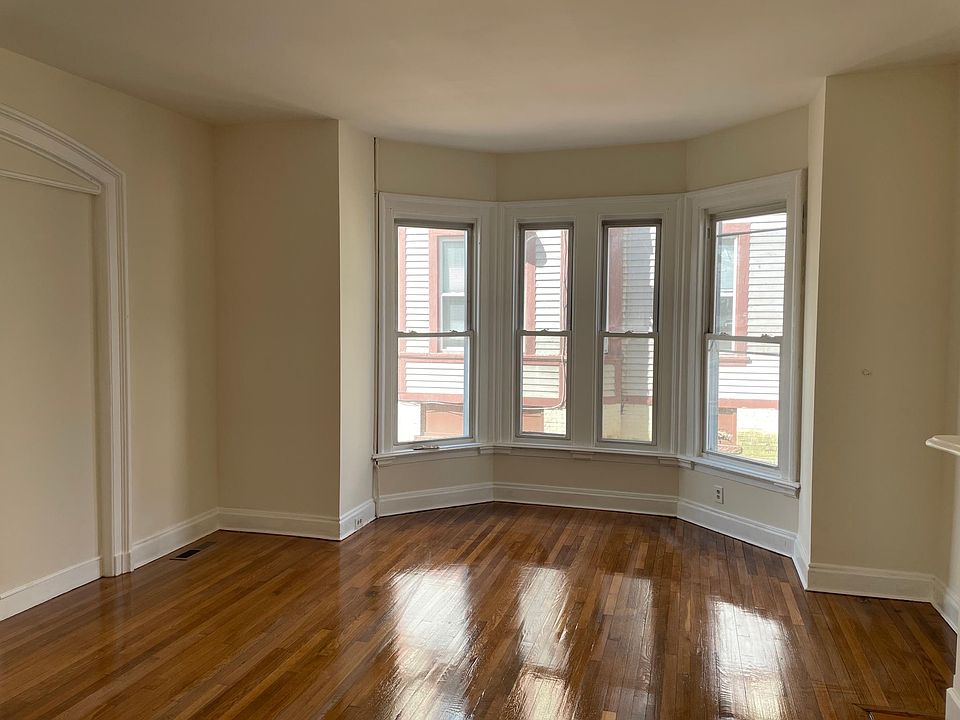 1st image of 591 Elm St Floor 1