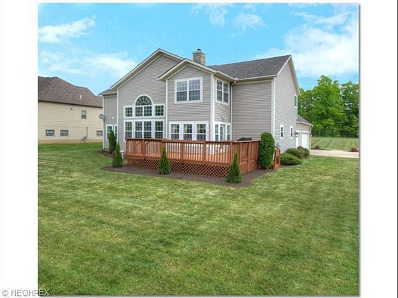3rd image of 7630 Pond Brook Ln