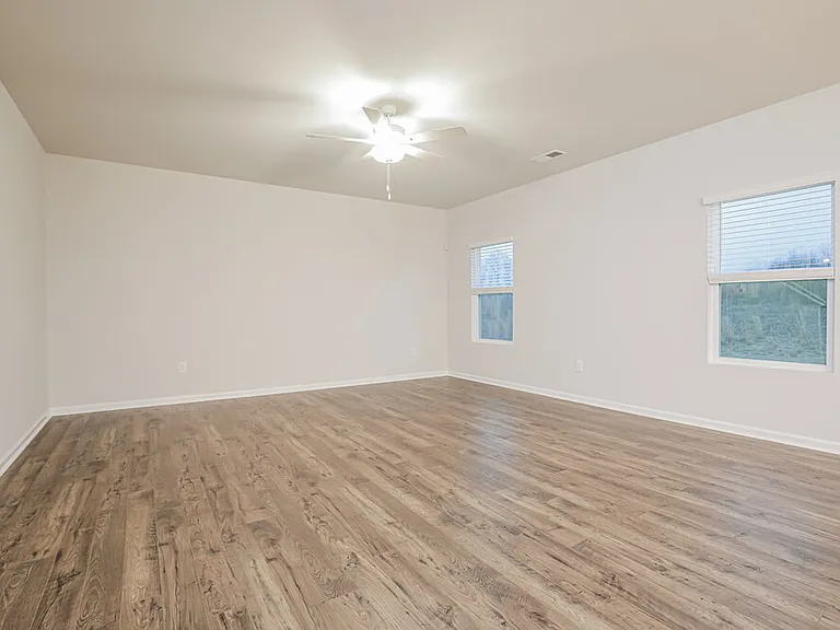 448 Hallingsfield Way — Photo 4