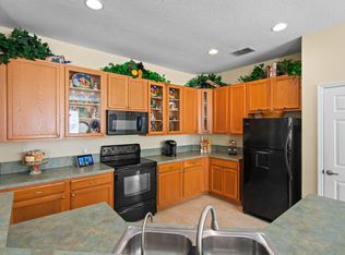 5814 NW Windy Pines Ln, Port Saint Lucie, FL 34986