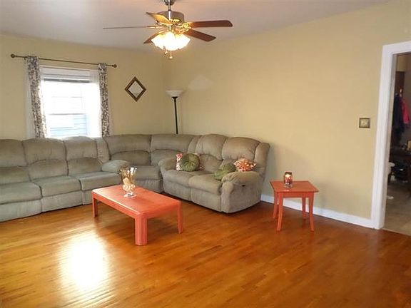 4th image of 2209 Bellemeade Ave