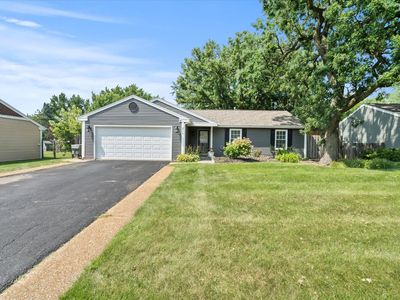 874 Plymouth Ln, Island Lake, IL, 60042