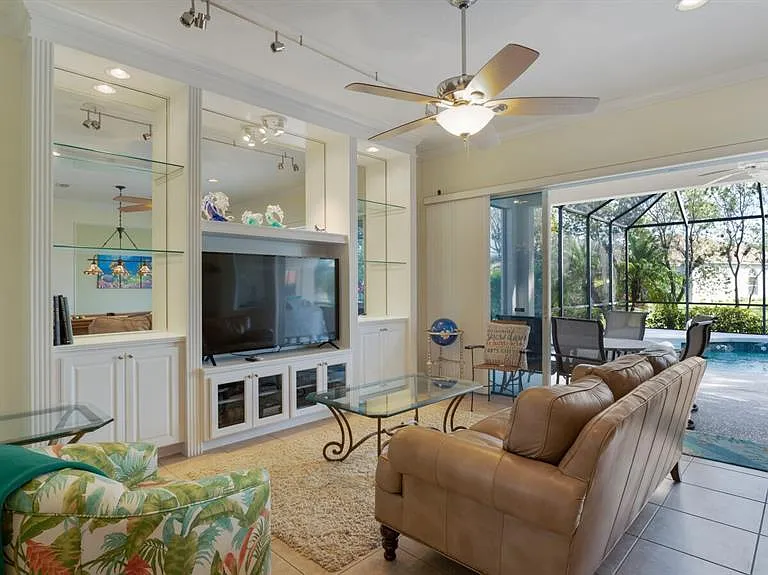 722 Fordingbridge Way — Photo 2