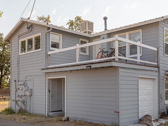 3rd image of 2190 Branstetter Ln