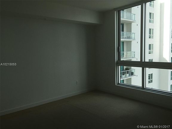 5th image of 300 S Biscayne Blvd #T-3609