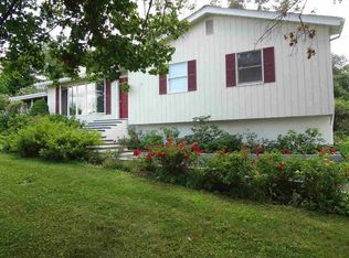 5 Charlotte Rd, Fishkill, NY 12524