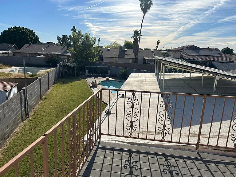 6916 W Georgia Ave — Photo 45