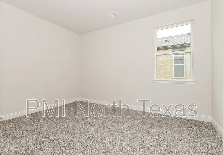 3112 Cordelia Dr — Photo 6