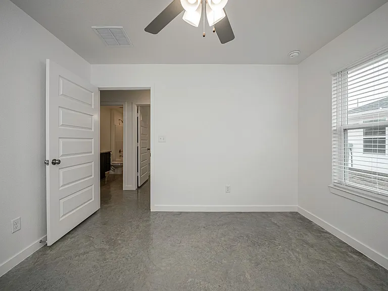 1250 Croft Ln — Photo 34