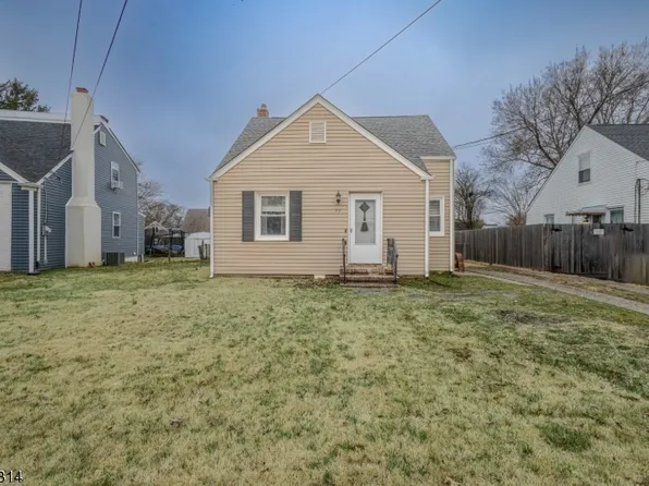 77 Harcourt Dr, Hamilton Twp., NJ 08610