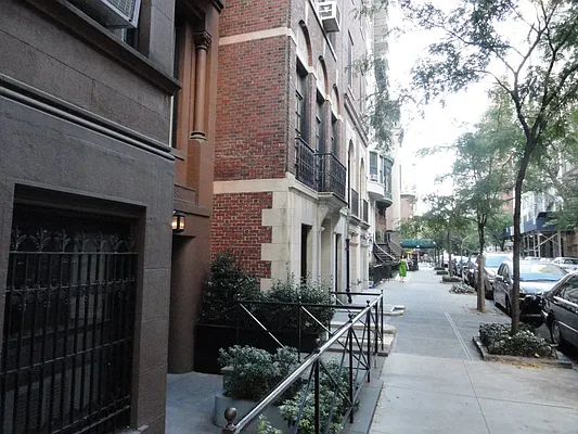Rented by Prince Real Estate Associates LLC | media 11