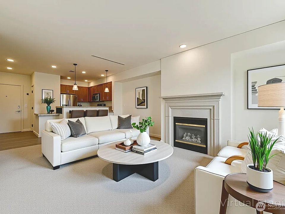 1st image of 11004 NE 11th Street #406