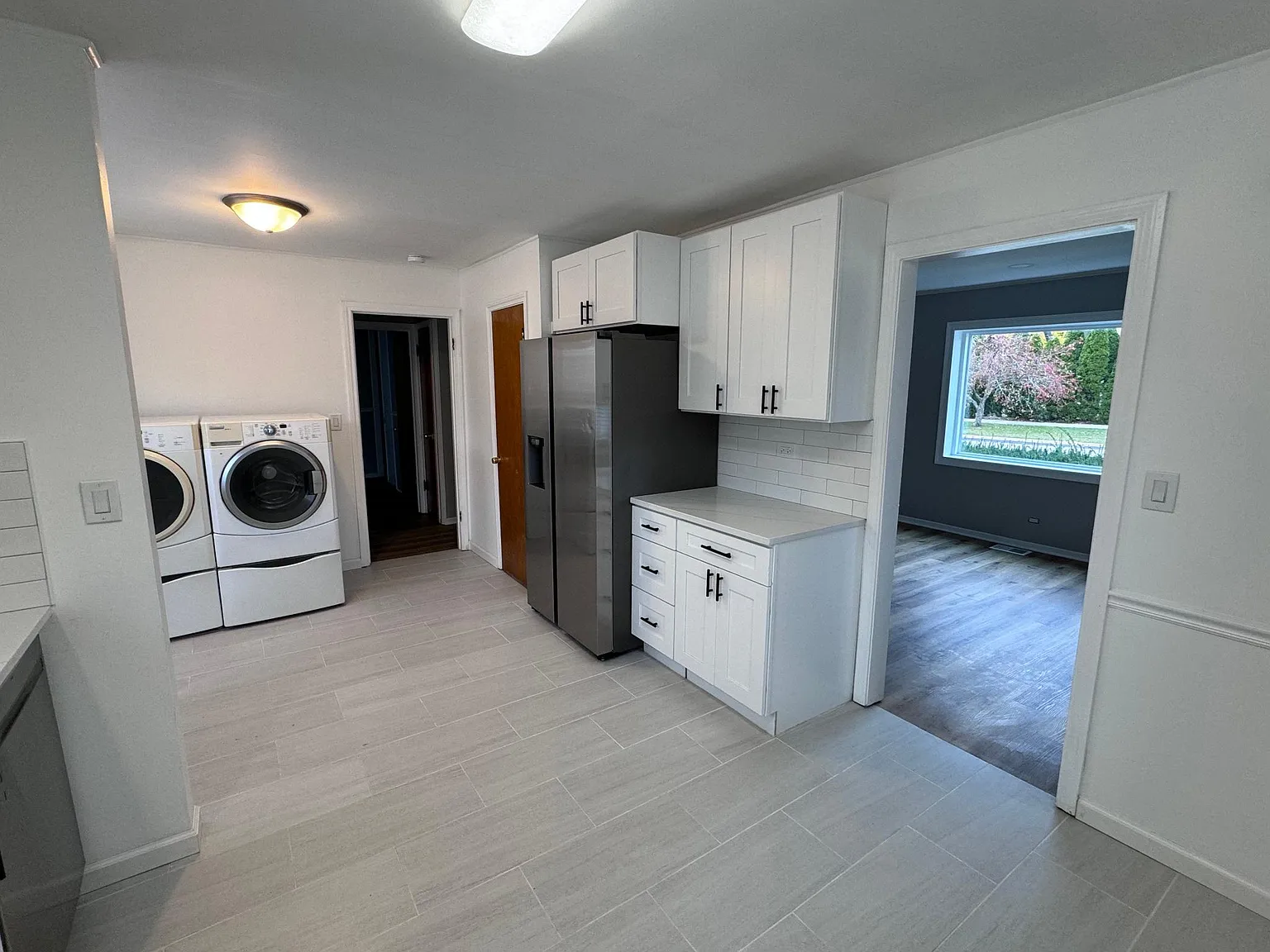 3 bed, 1190 sqft, $2,895 — Photo 4