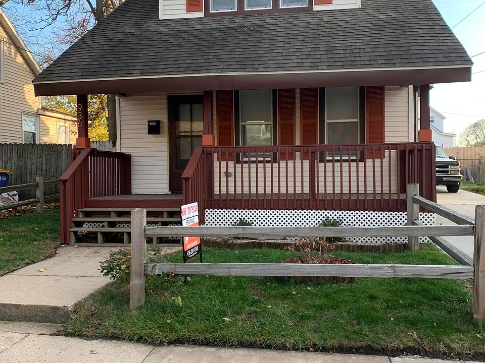 1st image of 936 Logan St SE
