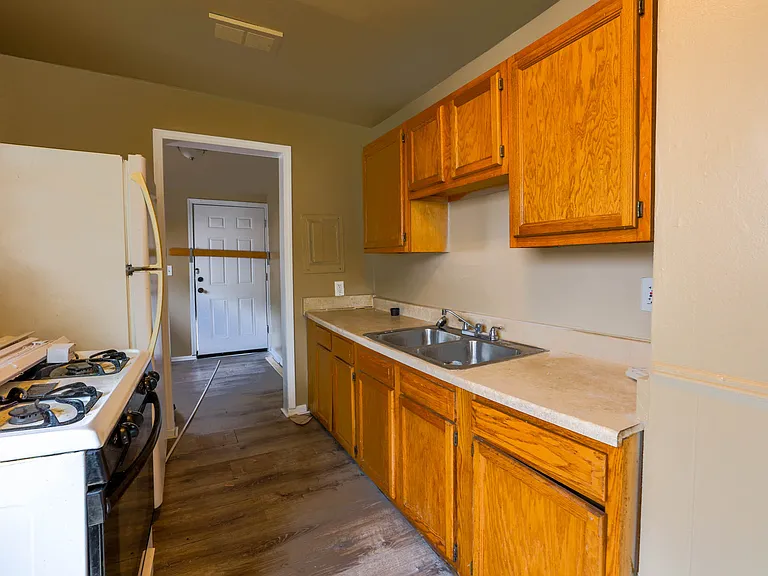 20803 Atlantic Ave — Photo 8
