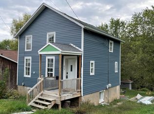 416 Gear St, Galena, IL 61036